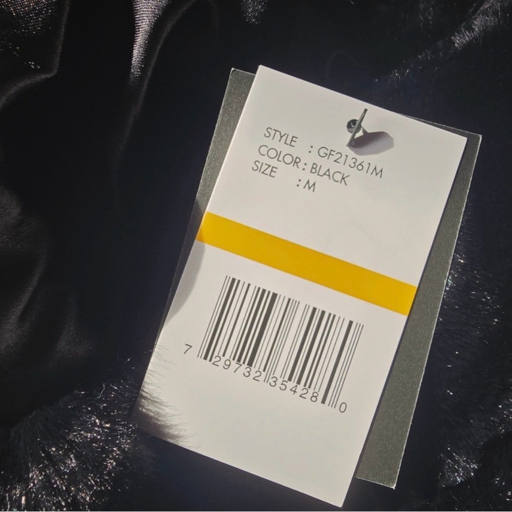 Gallery New York NWT Black Faux Fur Hooded Coat Style GF21361M
Women's Medium - Picture 8 of 16